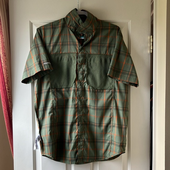 [SOLD] Columbia Silver Ridge Lite Plaid Shirt in Green/Orange Size M - Picture 11 of 15